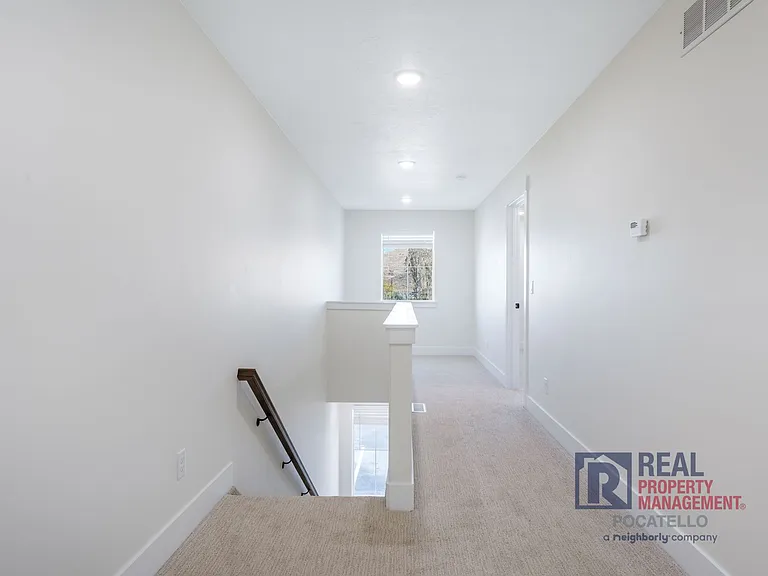 1727 Ammon St — Photo 12