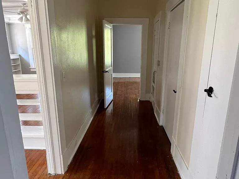 1025 Foster St — Photo 13