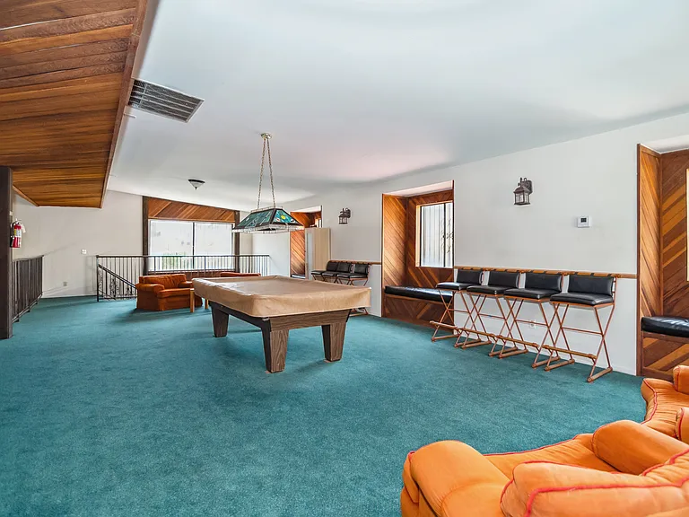 1711 Grismer Ave #76 — Photo 29