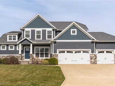 2649 Ledgestone Dr NW, Uniontown, OH, 44685