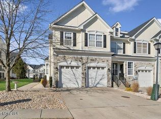 10 Brookfield Dr #B, Jackson, NJ 08527