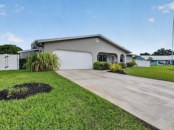 4th image of 2381 SE Delano Road
