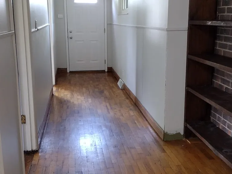 2257 Robin Ave — Photo 6