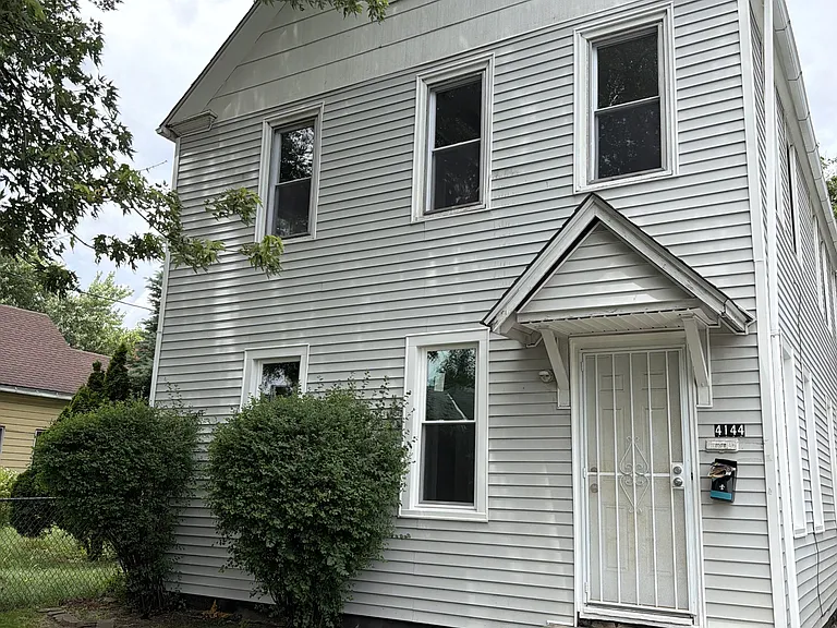 4144 Hyde Ave — Photo 1