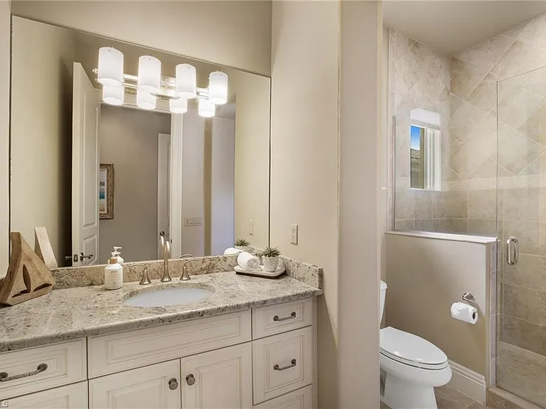 11777 Via Savona Ct — Photo 18
