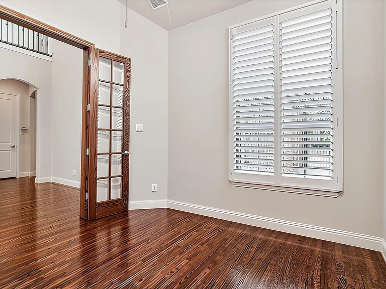 1618 Whirlaway Ct — Photo 9