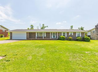 1704 Gray Rd, Chattanooga, TN 37421