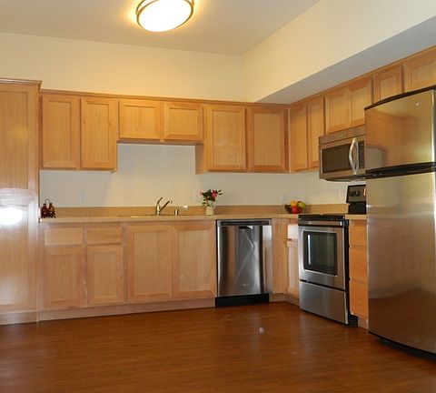 4th image of 3940 H St #115