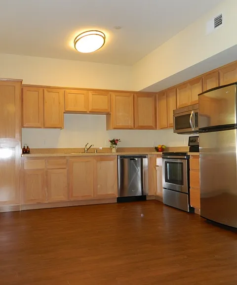 H Street Apartments — Photo 33