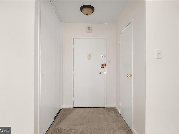 5th image of 4201 Cathedral Ave NW APT 408W