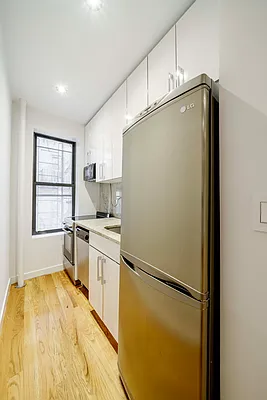 Rented by Douglas Elliman | media 3