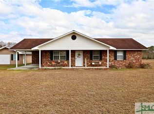 256 Daisy Cir, Glennville, GA 30427