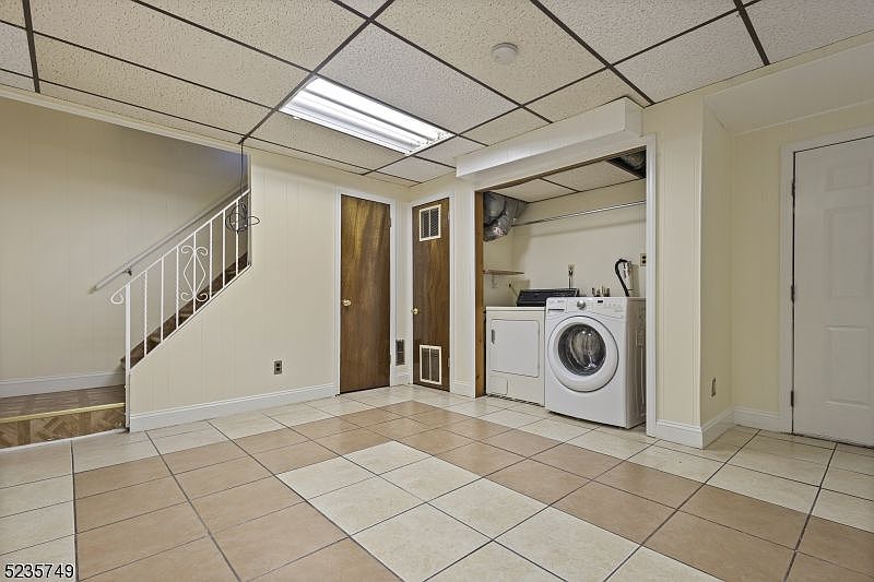 1st image of 25 Wetmore Ave