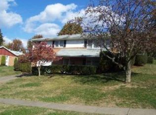 843 W Foxcroft Dr, Camp Hill, PA