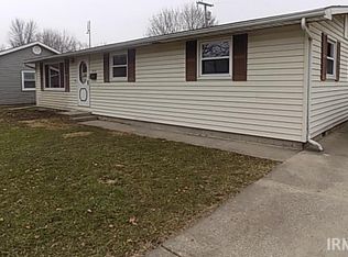755 Locke Ct, Nappanee, IN 46550