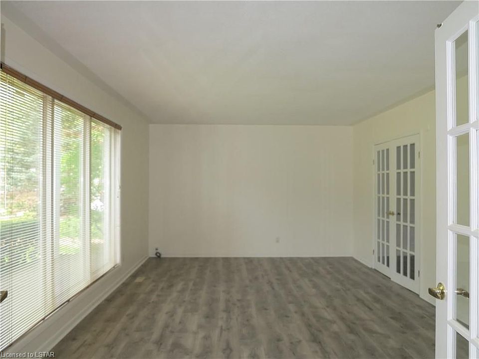1640 Hillside Dr, London, ON N6G 2P9 | Zillow