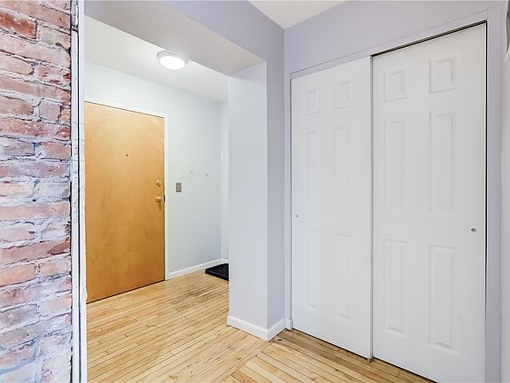 3rd image of 109 Gregory Park