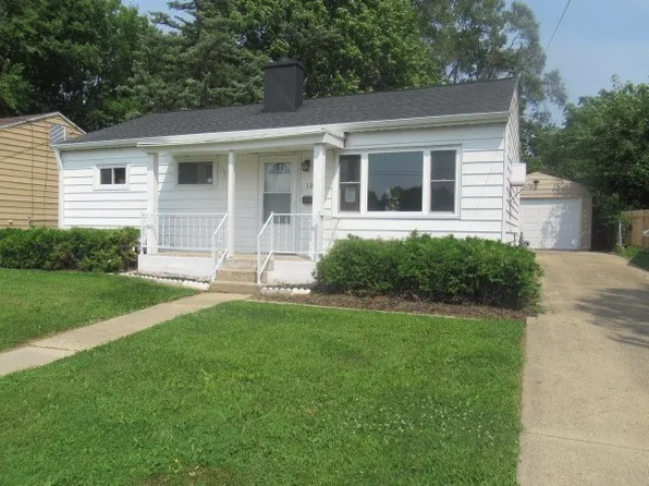 1018 W Langdon St, Freeport, IL 61032