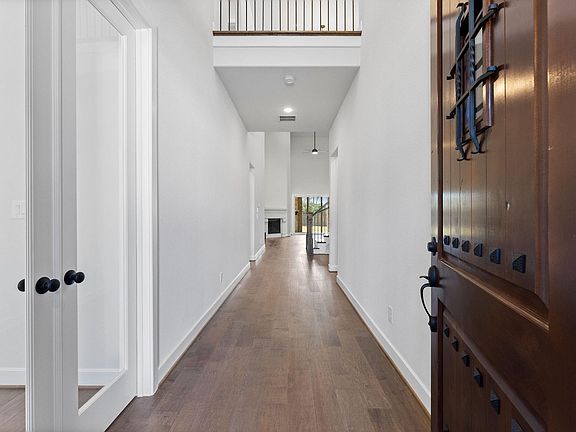 4th image of 89 Madrone Terrace Pl
