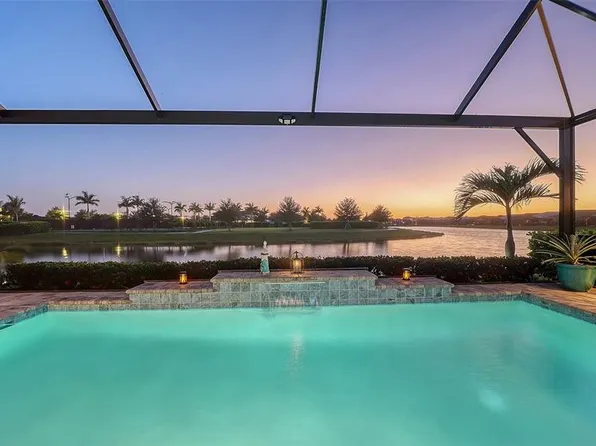4921 Surfside Cir, Lakewood Ranch, FL 34211