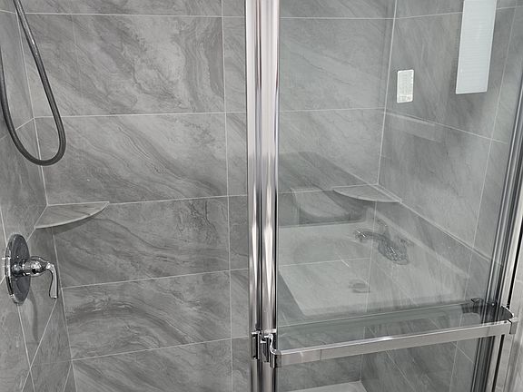 4th image of 7 Allison Ave APT 3