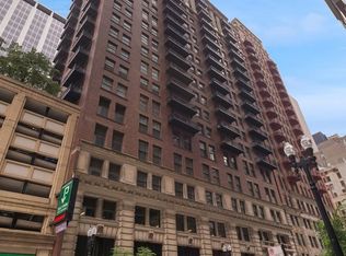 212 W Washington St APT 1708, Chicago, IL 60606