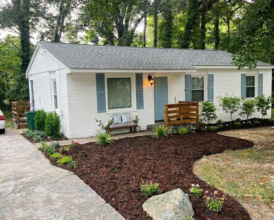 338 Ard Pl NW