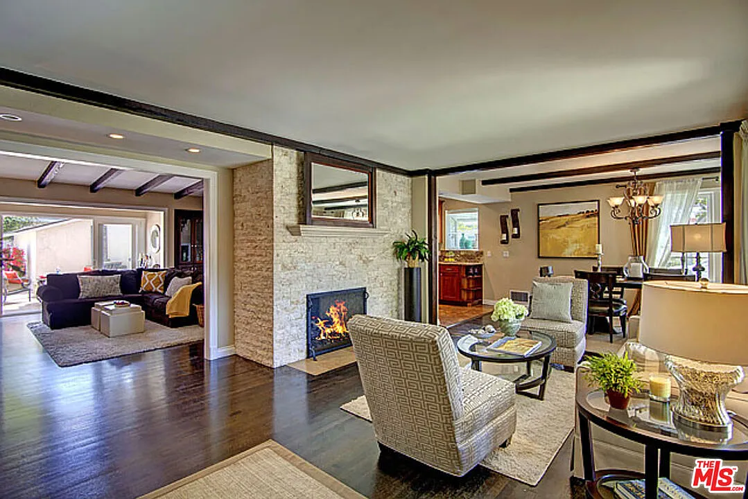 4 bed, 4.0 bath, 2818 sqft, $8,500 — Photo 1