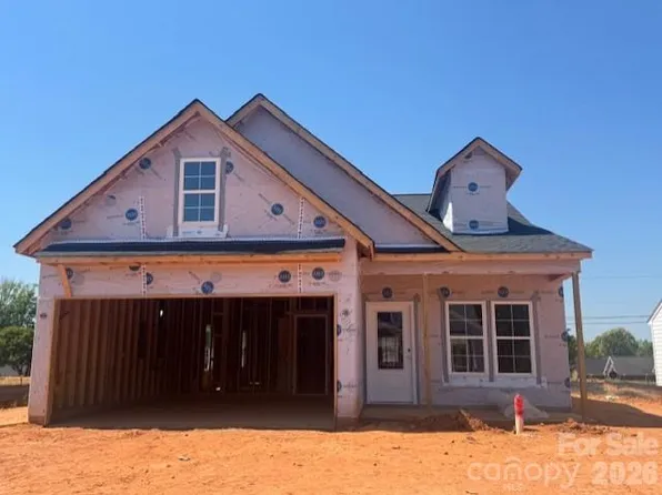 205 Rodeo Dr, Shelby, NC 28150