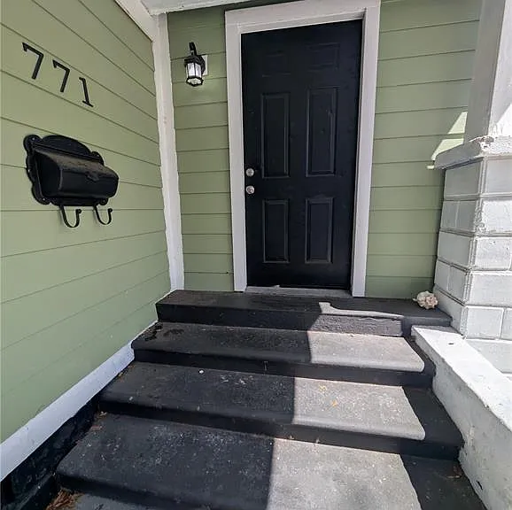 771 14th Ave S — Photo 2