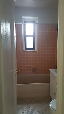 Rented by Smart NY Realty LLC | media 9