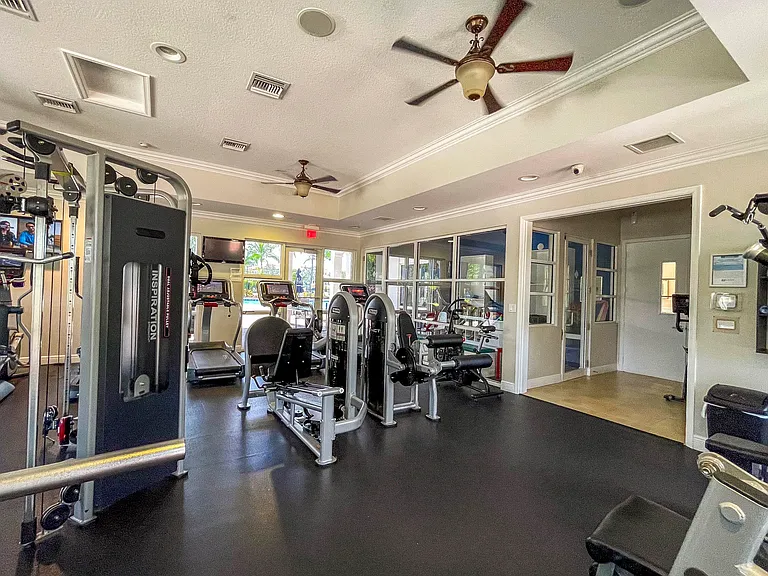 172 Manor Cir — Photo 47