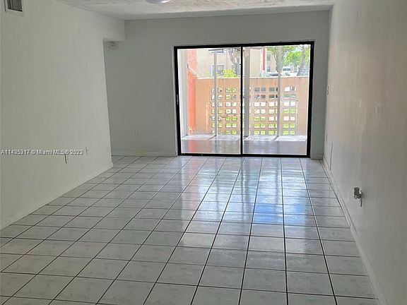 5th image of 10257 NW 9th Street Cir #10-101