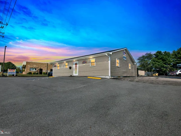 8504 Miramar Rd, Pasadena, MD 21122