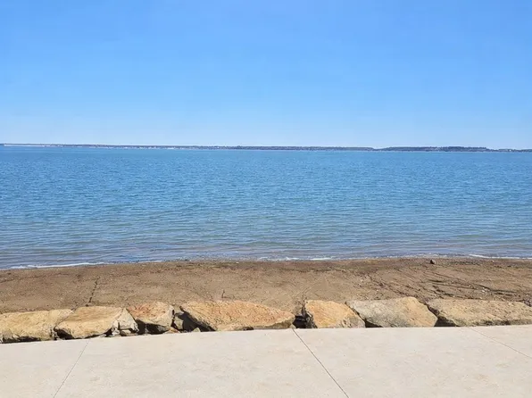 196 Johnston Ln, Bridgeport, TX 76426