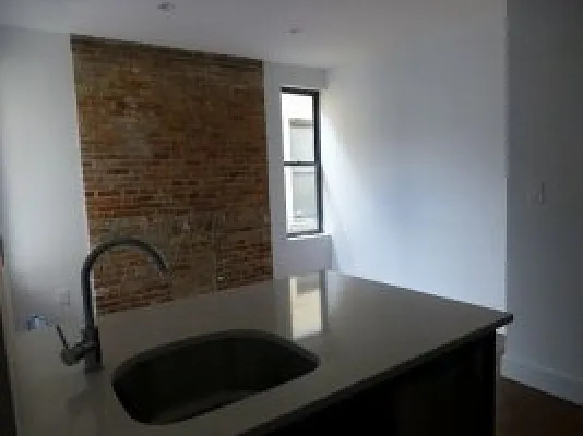 Rented by Bohemia Realty Group | media 16