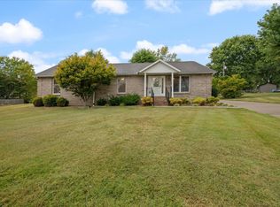 106 Lee Dr, Springfield, TN 37172