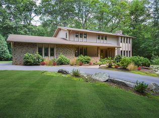 15 River Run, East Greenwich, RI 02818