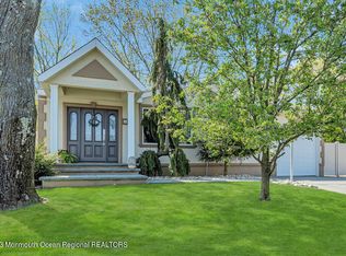 4 E Susan St, Hazlet, NJ 07730