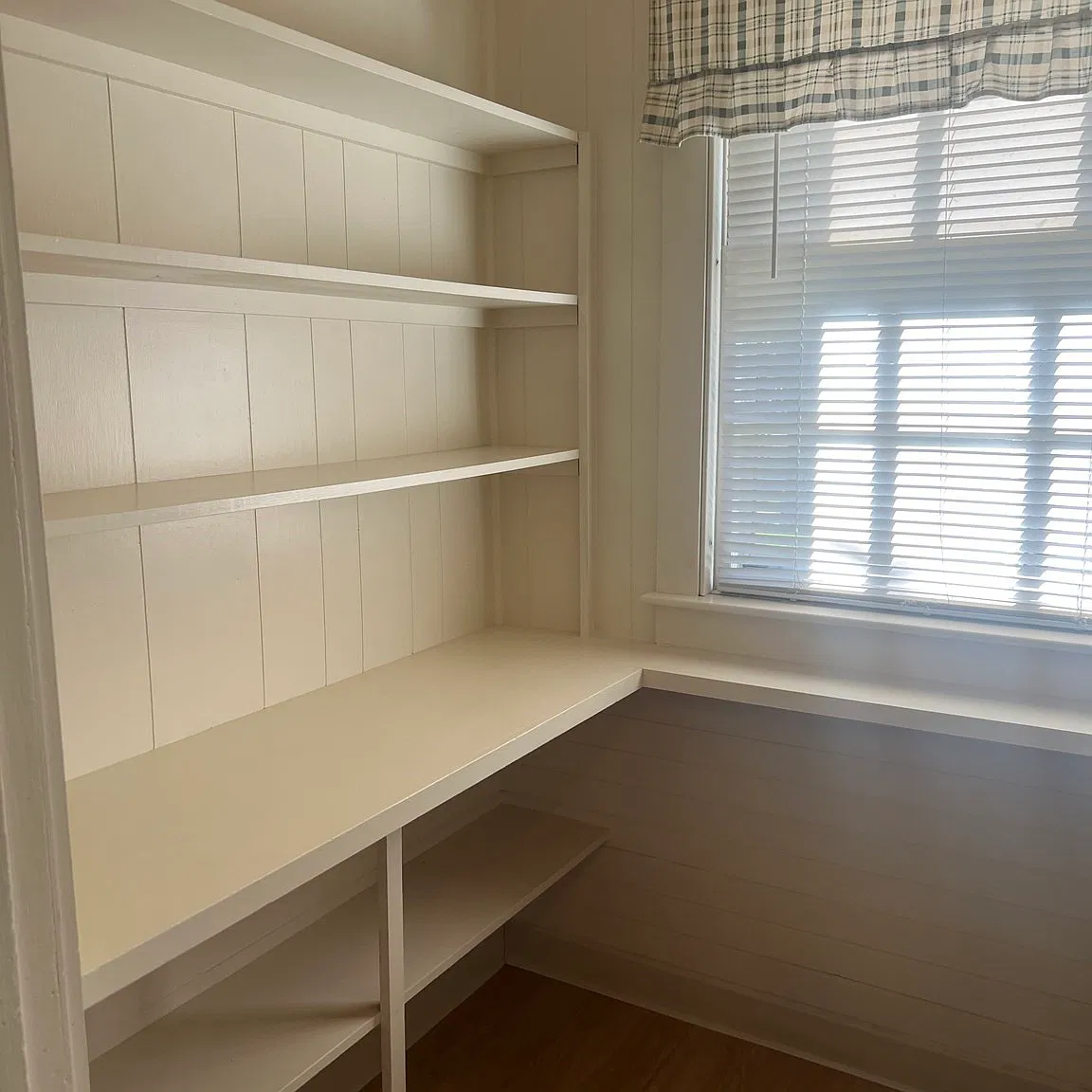 3 bed, 1.0 bath, 1200 sqft, $2,800 — Photo 3