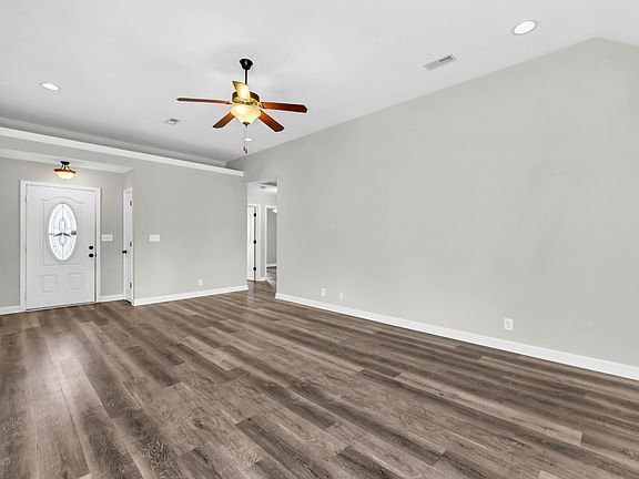3rd image of 576 Parkvue Village Way