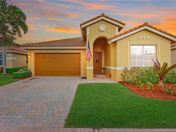 3200 SW Porpoise Cir, Stuart, FL 34997