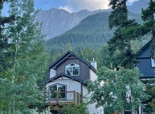 921 SW Lawrence Grassi Rdg, Canmore, AB T1W2Z5