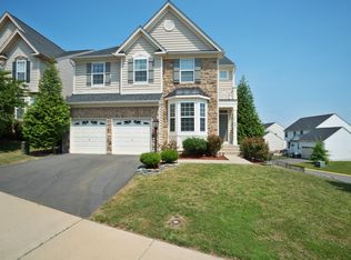 16861 Reef Knot Way, Woodbridge, VA 22191
