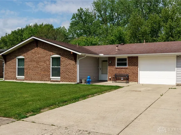 5235 Wakefield Dr, Fairborn, OH 45324