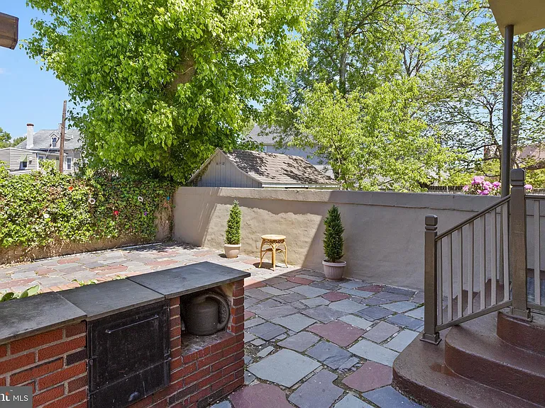 15 Crosswicks St #REAR — Photo 3