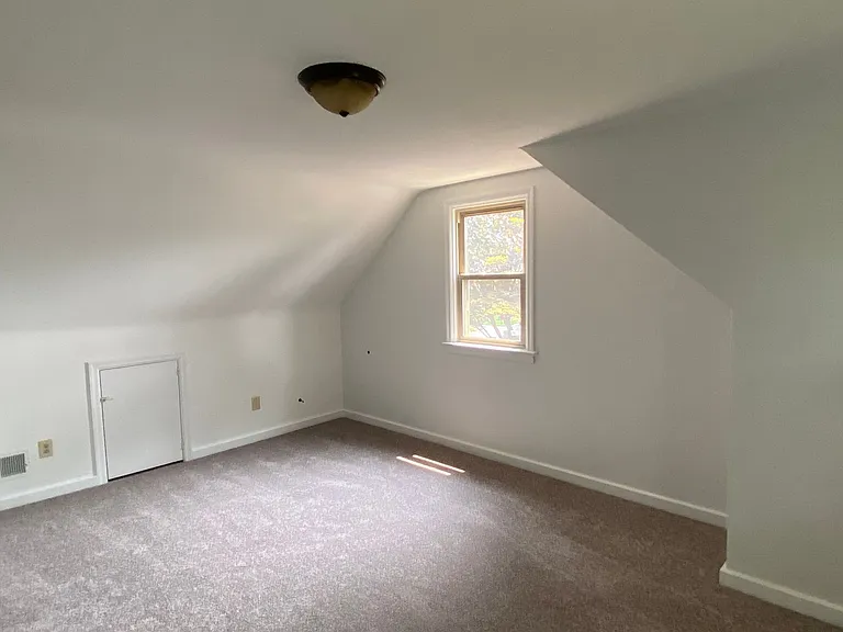302 Pinehurst Rd — Photo 7