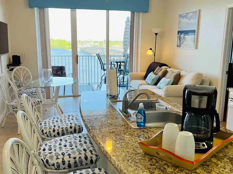 8800 Bay Pines Blvd #305 — Photo 6