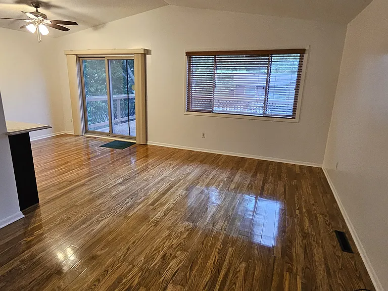 4268 Sun Cliff Rd — Photo 5