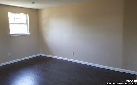 2nd image of 318 Aransas Ave